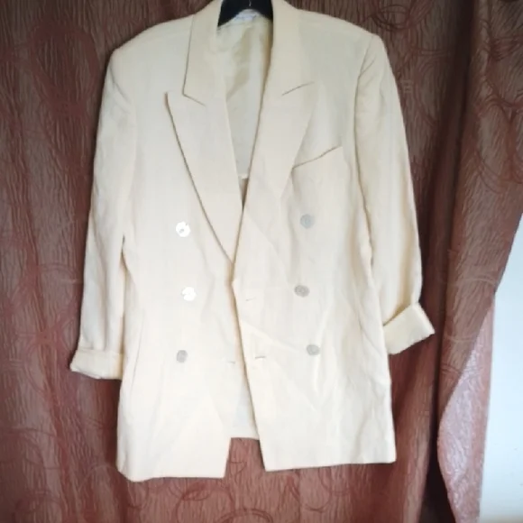 MaxMara Light Cream Blazer Jacket - Picture 3 of 12